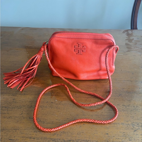 Tory Burch Handbags - Tory Burch Tory Crossbody Bag- Orange